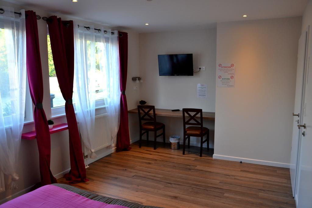 Hotel Restaurant La Couronne Roppenheim Szoba fotó